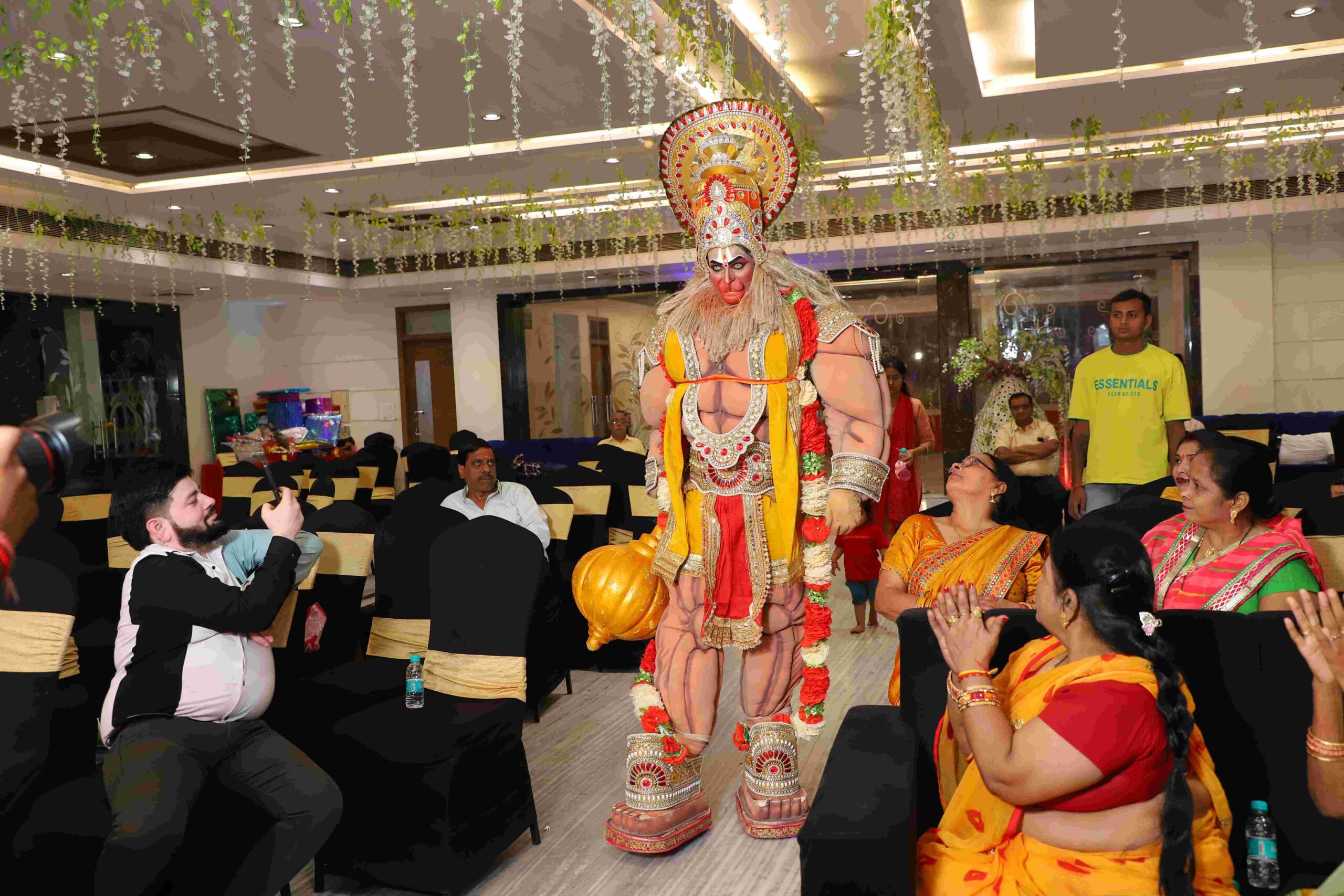 Best Jagran Party in Agra with amazing Bahubali Hanuman Jhanki . For Bookings Contact Taj Kala Group Events
